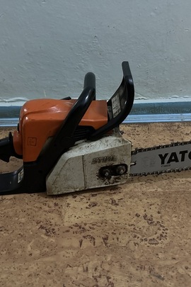 Конфісковане майно за рішенням суду: Бензопила марки "STIHL Intedh" б/в
