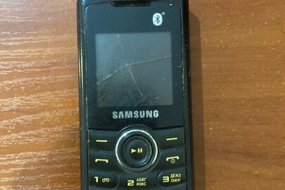 Мобільний телефон "Samsung GT-S 5222