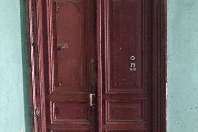 639/5000 частини житлової квартири № 16 загальною площею 175,1 кв.м житловою площею 73 кв.м, розташованої за адресою: м.Одеса, вулиця Італійська (колишня Пушкінська), буд.59. Реєстраційний номер майна: 18884532