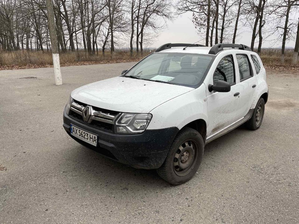 Легковий автомобіль RENAULT DUSTER 2017 р.в., реєстраційний номер АХ5623НА, VIN/номер шасі (кузова, рами): VF1HSRADG59203271