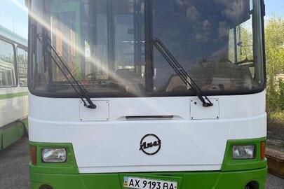 Автобус ЛИАЗ 5256, реєстраційний номер АХ9193ВА, VIN/номер шасі (кузова, рами): XTY52563570018955 колір: БІЛИЙ, рік виробництва: 2007