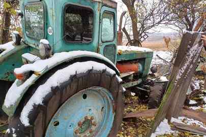 Конфісковане майно за вироком суду: Трактор колісний марка: Т, модель: 40, номерний знак 08412ТН, номер двигуна 2761395, 1990 року випуску