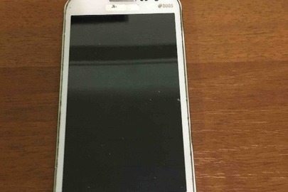 Мобільний телефон SAMSUNG GT-18552 білого кольору, б/в знаходиться у незадовільному стані, перевірити робочий стан телефону неможливо так, як відсутній зарядний пристрій