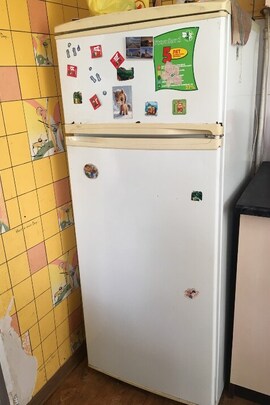 Конфісковане майно за вироком суду: холодильник білого кольору, марка не встановлена, в робочому стані, б/в