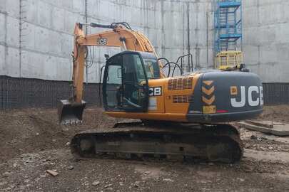 Екскаватор гусеничний марки JCB JS220LC, 2011 р.в., номер об`єкта: JCBJS22DC01459865, номер державної реєстрації: Т18702АІ