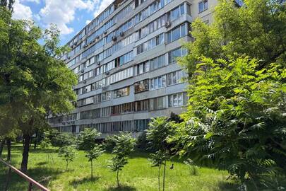 Двокімнатна квартира, загальною площею 52,3 кв.м., за адресою: м. Київ, вул. Кубанської України, буд. 45, кв. 290, реєстраційний номер: 3169104480000