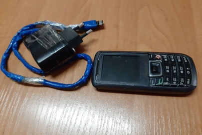 Мобільний телефон SAMSUNG GT-C3212, чорного кольору