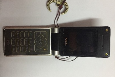 Мобільний телефон, моделі NEC, ІМЕІ № 359555/00113633, сірого кольору