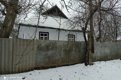 Житловий будинок, заг. пл. 55,8 кв.м., житл.пл. 25 кв.м та земельна ділянка пл. 0,25 га, К/Н: 6823087400:01:003:0322, за адресою: Хмельницька обл., Хмельницький (Летичівський) р., с. Ярославка, вулиця Набережна, будинок 26