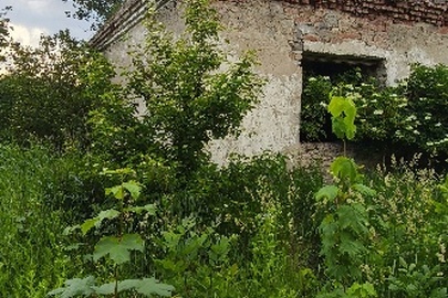 Нежитлова будівля, млин, загальною площею 92,6 м.кв., розташоване за адресою: Хмельницька обл., Хмельницький р., Красилівська ТГ, с. Западинці, вулиця Центральна (Леніна), будинок 1-а