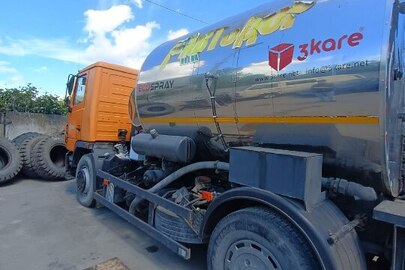Вантажний автомобіль, марка МАЗ, модель 5340С2, 2017 року випуску, VIN: Y89563366J1A16055,  номерний знак: ВН1207ІА, оранжевого кольору
