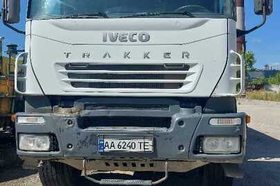 Автомобіль спеціалізований вантажний, марки IVECO TRAKKER AD410T42, держ.номер АА6240ТЕ, VIN/№:WJMJ4CSS30C205744, рік випуску: 2008, об’єм двигуна, см.куб.:12882