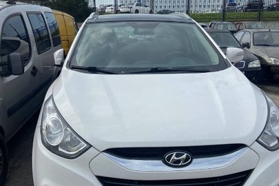 Транспортний засіб марки HYUNDAI модель  IX35, рік виробництва 2013,  номер кузова: TMAJU81BDDJ460942, державний номерний знак: АА1920РІ, колір білий