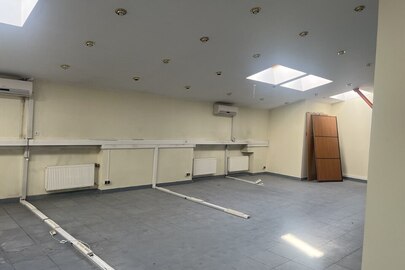 Група нежитлових приміщень загальною площею 331.6 кв.м, що знаходяться за адресою  Київська обл., Бучанський р., с. Чайки, вулиця Лобановського Валерія, будинок 21, корп. 6, приміщення 3А, реєстраційний номер об’єкта нерухомого майна: 2599519432080
