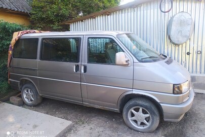 Транспортний засіб легковий автомобіль - VOLKSWAGEN TRANSPORTER,1994 року випуску, номер кузова WV2ZZZ70ZRH081056, реєстраційний номер TSА8917А