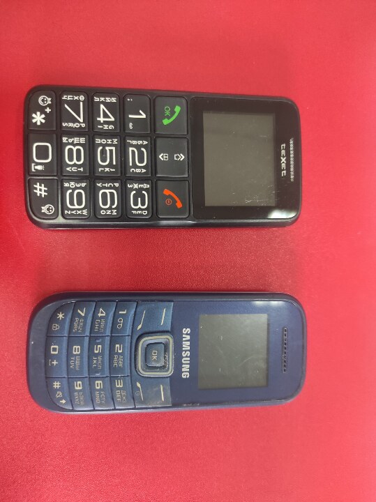 Мобільні телефони марки Samsung 1 шт. б/в, Texet 1шт. б/в