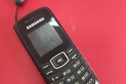 Мобільний телефон марки SAMSUNG, 1 шт., б/в