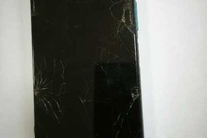 Конфіскаване майно за рішенням суду: мобільний телефон "Huawei P Smart" імеі 867229053002744, 867229053502743 з сім-картами ТОВ "Лайфселл" 0631832835, ПрАТ "Київстар" 0967567930, б/в