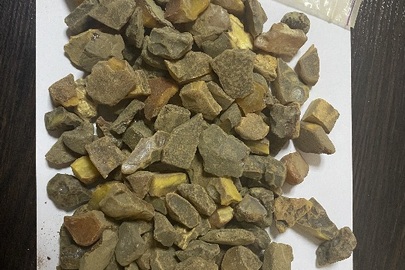 Конфісковане майно за рішенням суду: бурштин у сировині масою 316,69 грам 