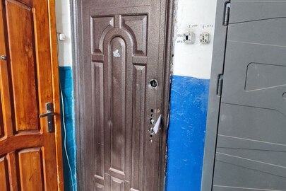 1/2 частина житлового приміщення (квартира однокімнатна), загальною площею 44,9 м.кв., житловою площею 27,6 м. кв., що розташоване за адресою: Полтавська обл., м. Полтава, вул. Рєпіна, буд. 23,кв. 2