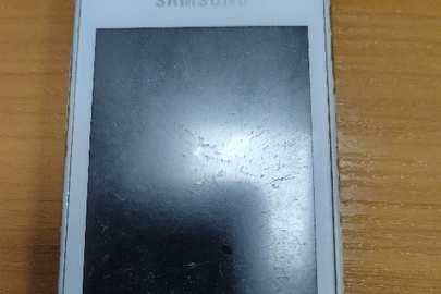 Мобільний телефон "Самсунг" без серійного номеру та ІМЕІ