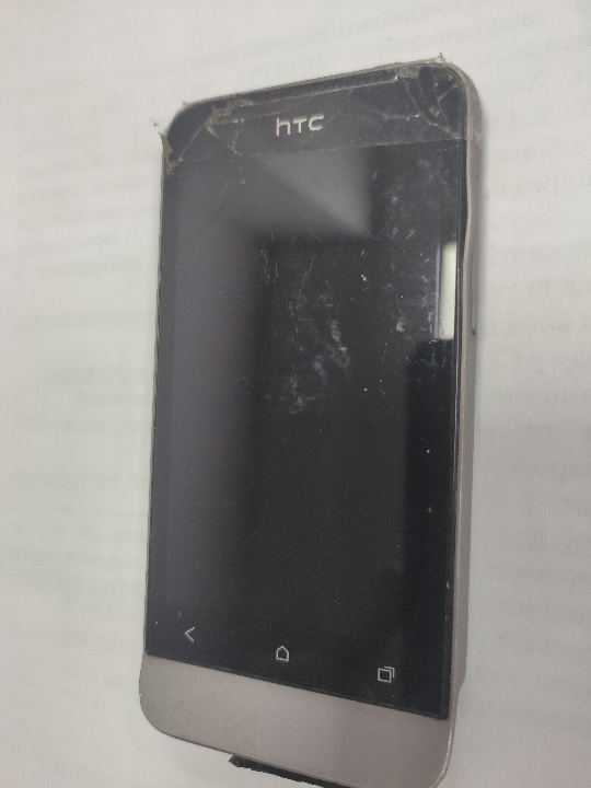 Мобільний телефон: HTC, без IMEI, без сім-карти