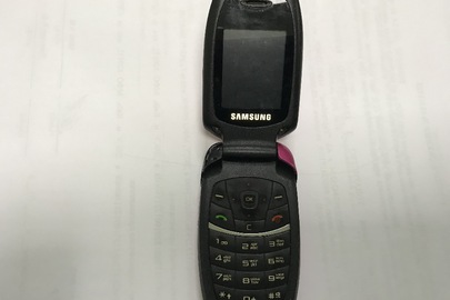 Мобільний телефон "Самсунг"