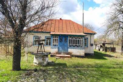 Житловий будинок, загальною площею 73,30 кв.м., з господарськими будівлями та спорудами, за адресою: Черкаська обл., Черкаський р., с.Тубільці, вул. Щаслива, буд. 19