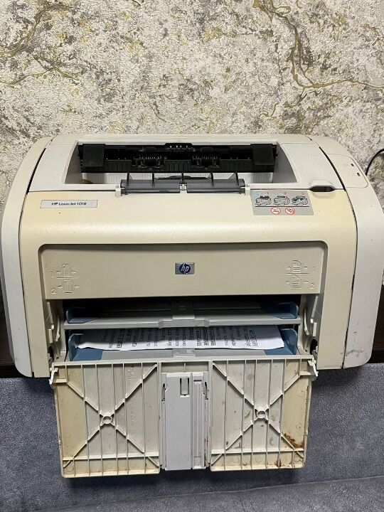 Принтер HP Laser Jet 1018, б/в