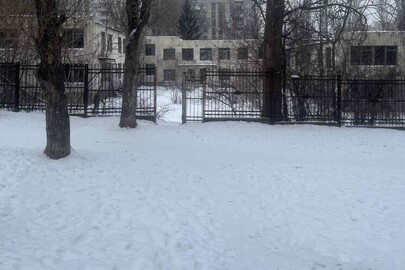 ІПОТЕКА. Дитячий комбінат, загальною площею 2212,8 кв.м за адресою: Дніпропетровська обл., м. Кам'янське, вул. Нікопольська, 46