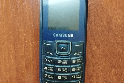 Мобільний телефон марки "Samsung E 1200M" б/в