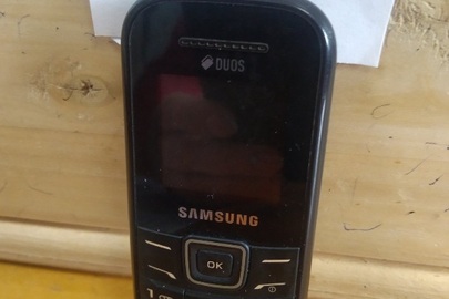 Мобільний телефон марки "SAMSUNG" GT-E 1202 imei:356994058054093