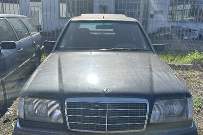 Легковий автомобіль марки Mercedes Benz 124-200D, 1990 року випуску, ДНЗ 6С14561, кузов номер WDB1241201B323391, чорного кольору