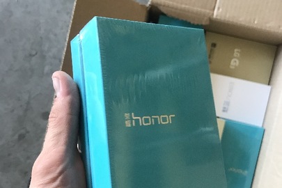 Мобільний телефон Honor 6 - 5 шт. запаковані в заводській плівці