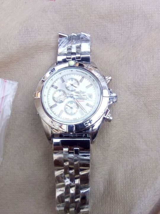 Годинник наручний чоловічий, з механічною індикацією, циферблат білого кольору з написом на ньому Breitling