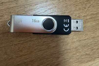 Конфісковане майно за рішенням суду: флеш накопичувач марки «GoodRAM 16 GB, б/в