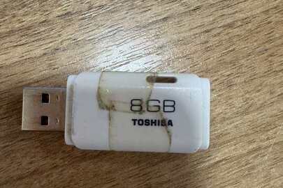 Конфісковане майно за рішенням суду, флеш накопичувач марки «Toshiba» СВ, б/в