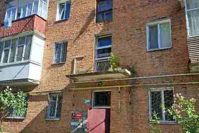  1/2 частини двокімнатної квартири загальною площею  46,39 кв. м., за адресою: місто Житомир, вулиця Небесної Сотні, будинок 5, квартира 10