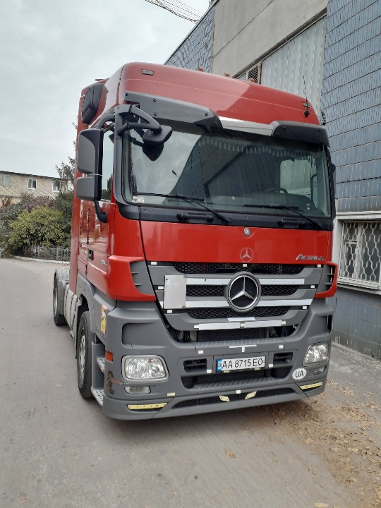 Вантажний спеціалізований сідловий тягач-Е MERCEDES-BENZ ACTROS 1844 LS, 2018 року випуску, VIN WDB93403210274807, реєстраційний номер АА8715ЕО