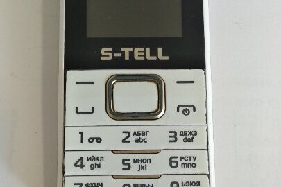 Мобільний телефон марки "S-TELL" S1-05 IMEI 1: 352003048200370, IMEI 2: 352003048200388