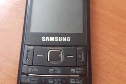 Мобільний телефон "SAMSUNG" DUOS, бувший у використанні