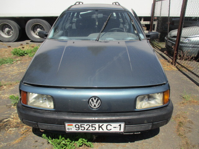 Автомобіль марки VOLKSWAGEN PASSAT, 1988 року випуску, білоруський номерний знак 9525КС-1, номер кузову WVWZZZ31ZKE039007