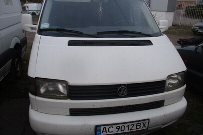 Автомобіль марки Volkswagen Transporter, 2001 року випуску, номерний знак АС9012ВХ, номер кузову WV1ZZZ70Z1H017589