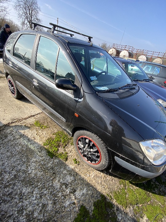 Автомобіль марки Renault Scenic, 2002 року випуску, польський номерний знак EL9N097, номер кузову VF1JA050525988424