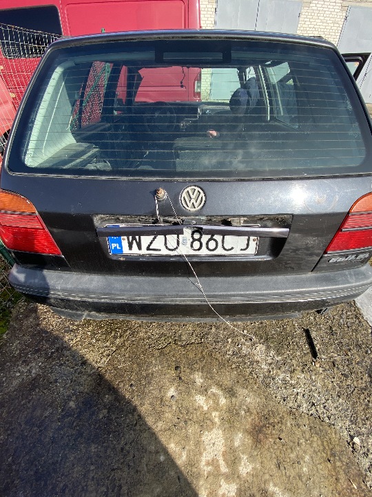 Автомобіль марки Volkswagen Golf, 1993 року випуску, польський номерний знак WZU86CJ, номер кузову WVWZZZ1HZRW401345