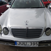 Автомобіль марки Mercedes-Benz Е200, 2000 року випуску, литовський номерний знак JUU395, номер кузову WDB2100071B170945