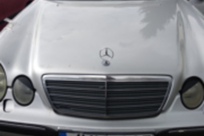 Автомобіль марки Mercedes-Benz Е200, 2000 року випуску, литовський номерний знак JUU395, номер кузову WDB2100071B170945