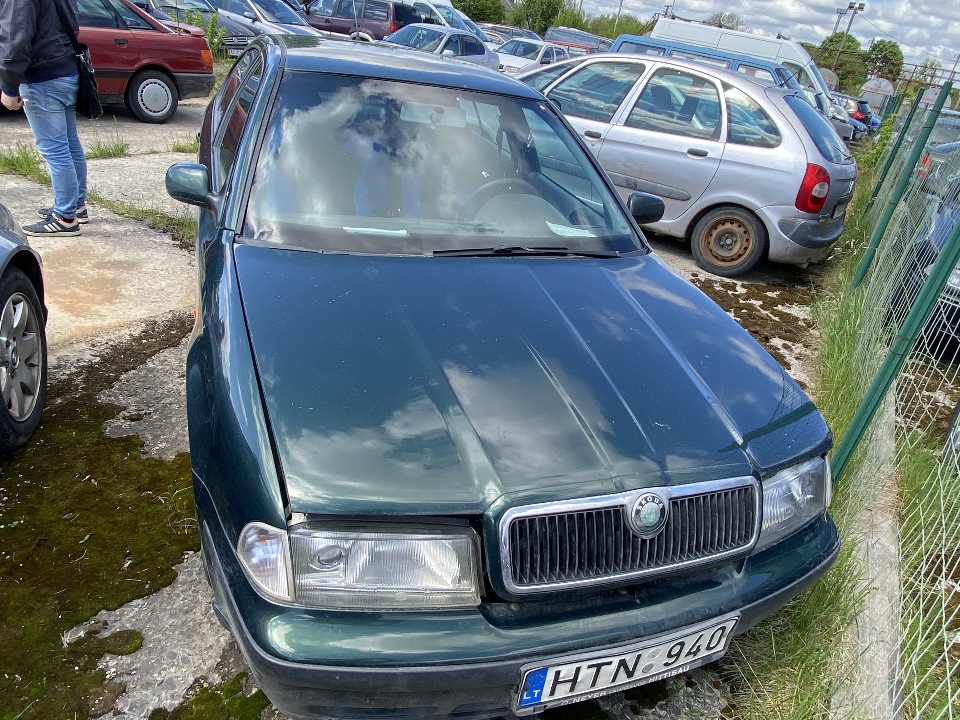Автомобіль марки SKODA OCTAVIA, 2000 року випуску, литовський номерний знак HTN940, номер кузову TMBCG41UXY8292710