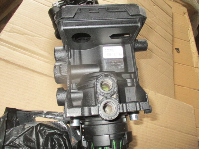 Модулятори пневматичні до вантажного напівпричіпа ЕВS торговельних марок KNORR-BREMSE, WABCO - 4 шт.