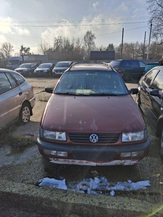 Автомобіль марки VOLKSWAGEN PASSAT, 1995 року випуску, номер кузову WVWZZZ3AZSE038484, державний номерний знак відсутній